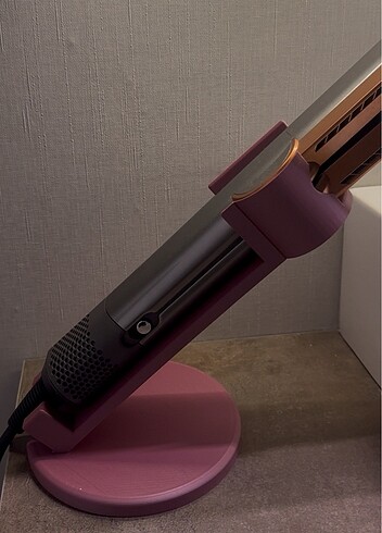 Diğer Dyson airstrait