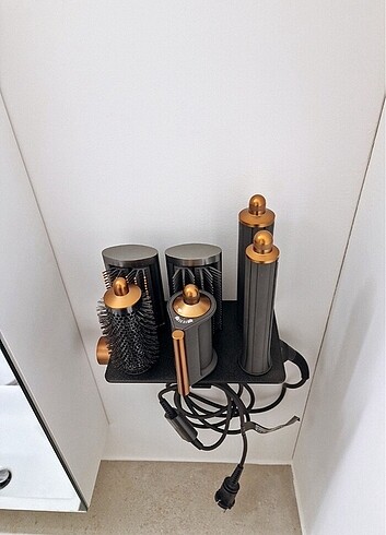 Diğer Dyson Airwrap stand