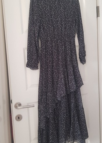 Kemerli Siyah Beyaz Midi Elbise - Görsel 3