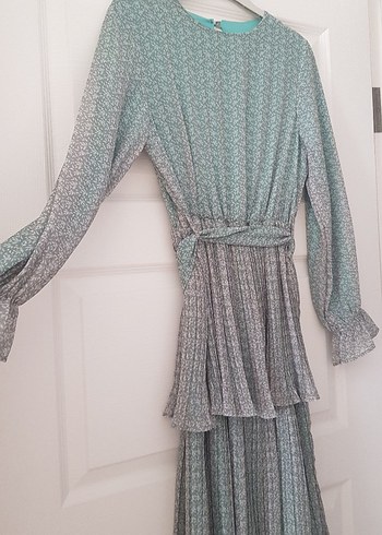 Uzun Pilili Kadın Elbise - Görsel 2