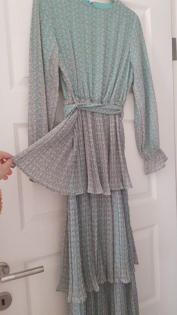 Uzun Pilili Kadın Elbise - Görsel 3