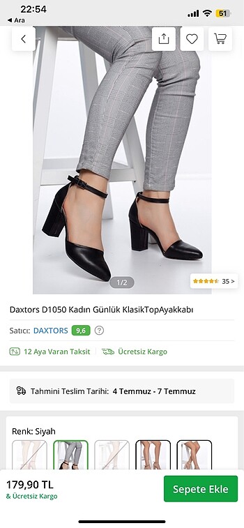Siyah topuklu ayakkabı