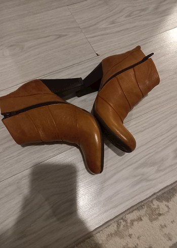 Kahverengi Deri Kadın Topuklu Bot - Görsel 4