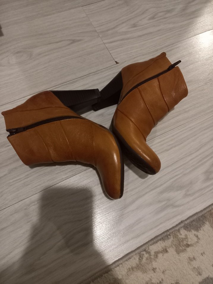 Kahverengi Deri Kadın Topuklu Bot - Görsel 4