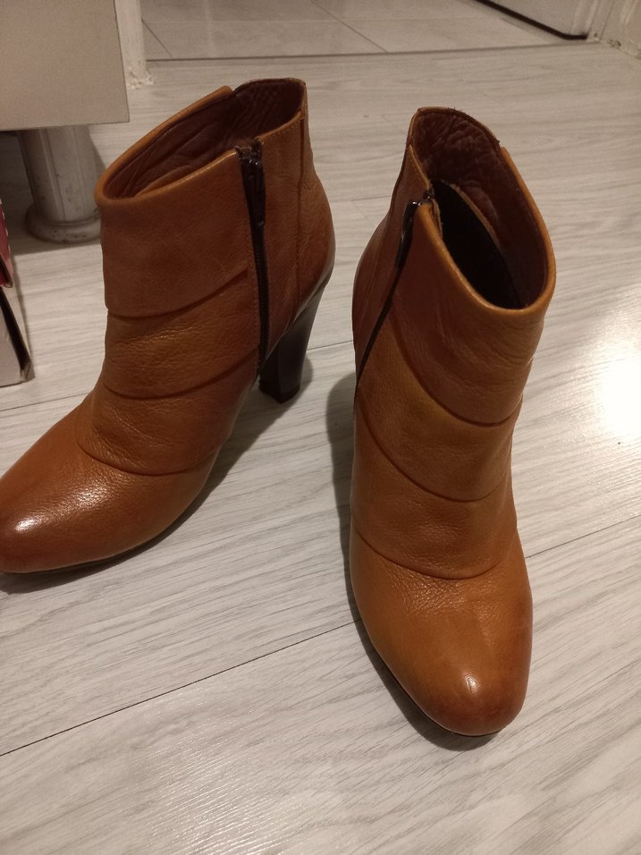 Kahverengi Deri Kadın Topuklu Bot - Görsel 5