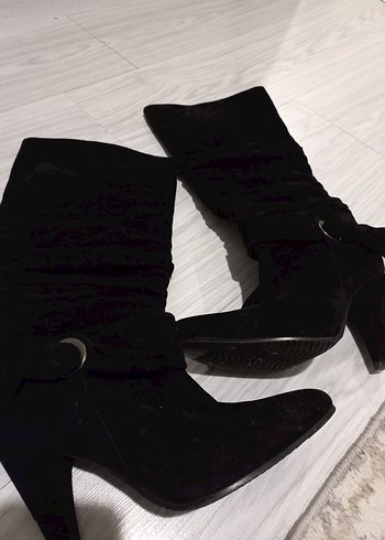 Siyah Süet Tokalı Dizüstü Stiletto Çizmeler - Görsel 4