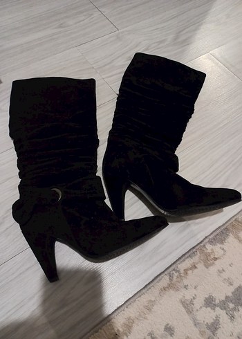 Siyah Süet Tokalı Dizüstü Stiletto Çizmeler - Görsel 3