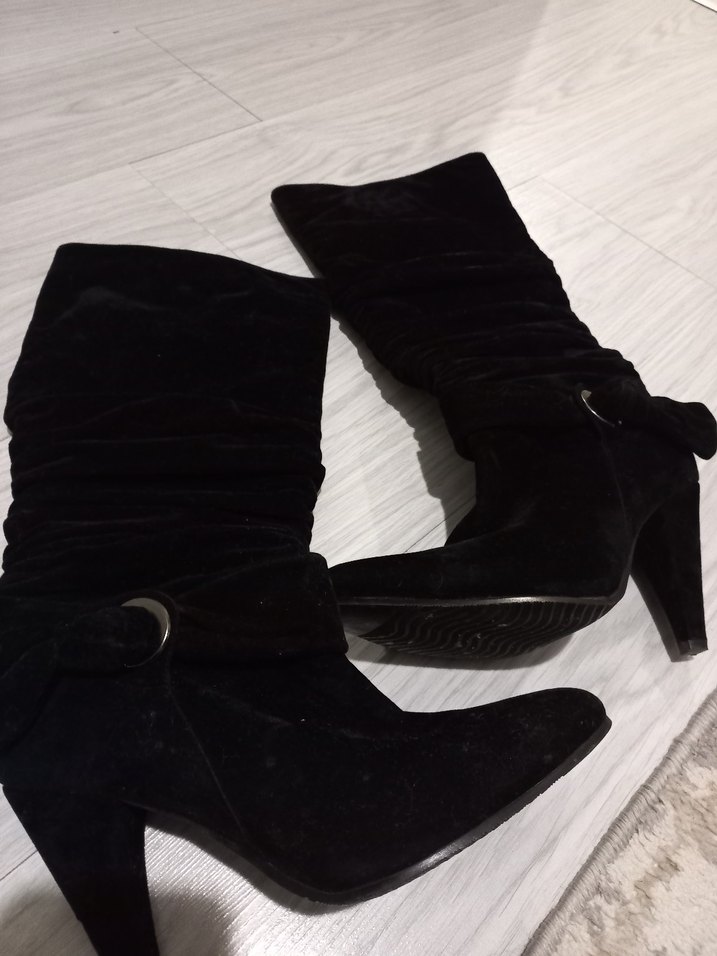 Siyah Süet Tokalı Dizüstü Stiletto Çizmeler - Görsel 4