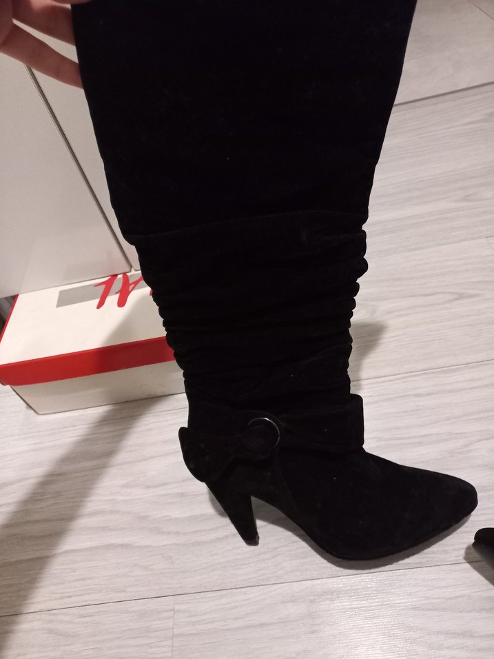 Siyah Süet Tokalı Dizüstü Stiletto Çizmeler - Görsel 2