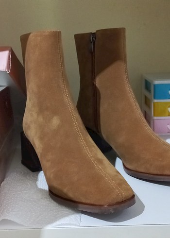 Bej Süet Kadın Topuklu Bot - Görsel 4