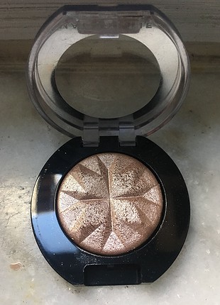 diğer Beden Maybelline newyork göz farı