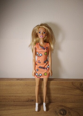Standart Barbie