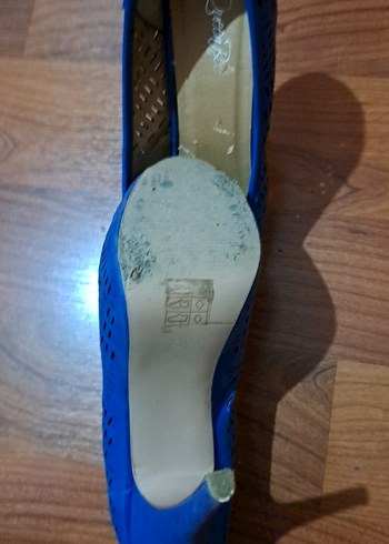 Mavi Dolgu Topuklu Kadın Ayakkabı - Görsel 3