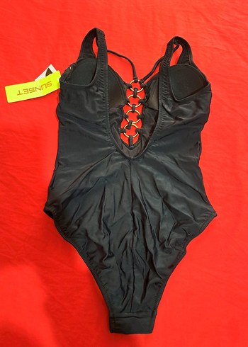 Siyah Göğüs Bağcıklı Kadın Mayo - Görsel 2