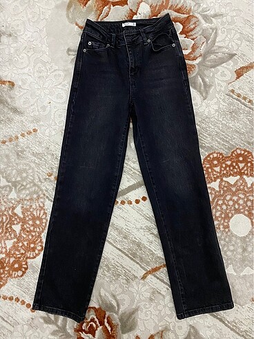 32 Beden Siyah Jean Pantolon