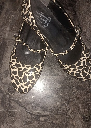 40 Beden Kemerli Zebra Desenli Platform Topuklu Kadın Babet pazarlık olur