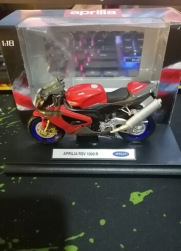 1:18 WELLY MOTOSİKLET APRILIA RSV 1000 R DİECAST 