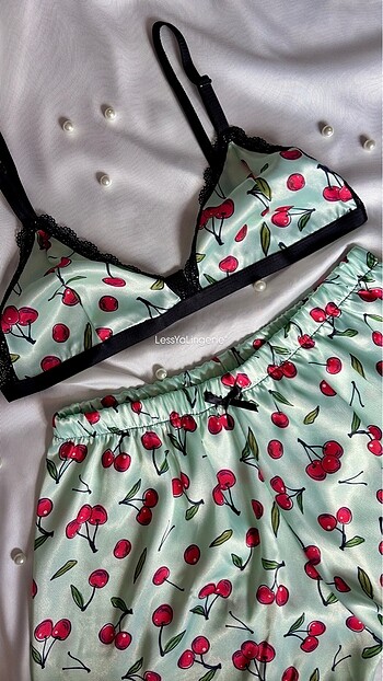 Penti Üçgen Bralet & Saten Şort Takım