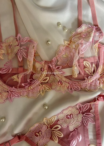 Çiçek Desenli Bralet Takımı - Görsel 3