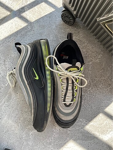 43 Beden siyah Renk Nike Air Max 97 43 numara erkek ayakkabısı
