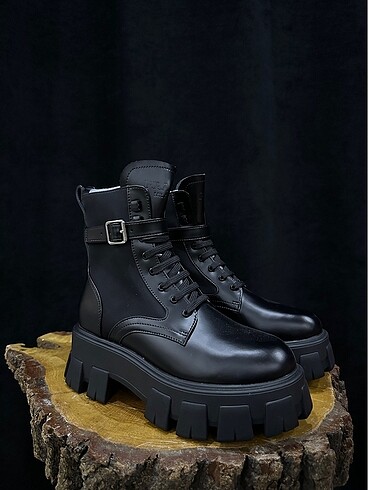 Prada Bot