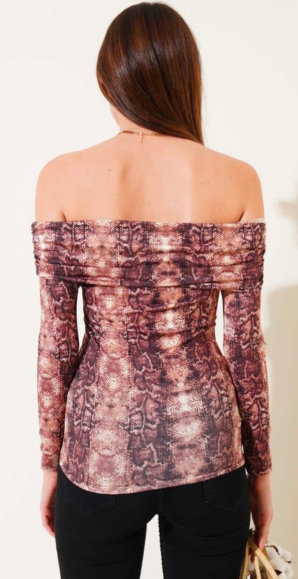 Yılan Desenli Drapeli Uzun Kollu Bluz - Görsel 2