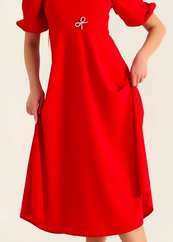 Kırmızı V Yakalı Uzun Drapeli Elbise - Görsel 2