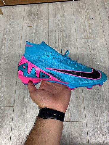 Nike Krampon modeli
