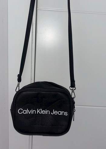 Calvin Klein Jeans Siyah Capraz Canta