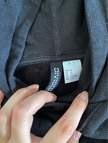 H&M sweatshirt