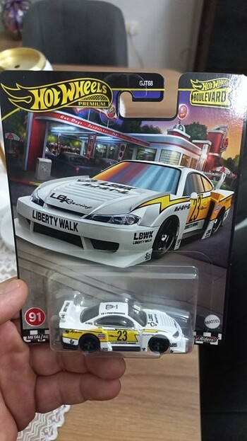 PREMIUM HOTWHEELS LB SUPER SILHOUETTE NISSAN SILVIA (S15)