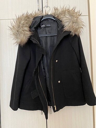 Zara kürklü mont