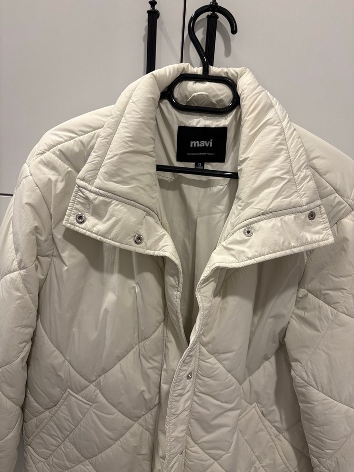 Şişme 
Mont - Görsel 2