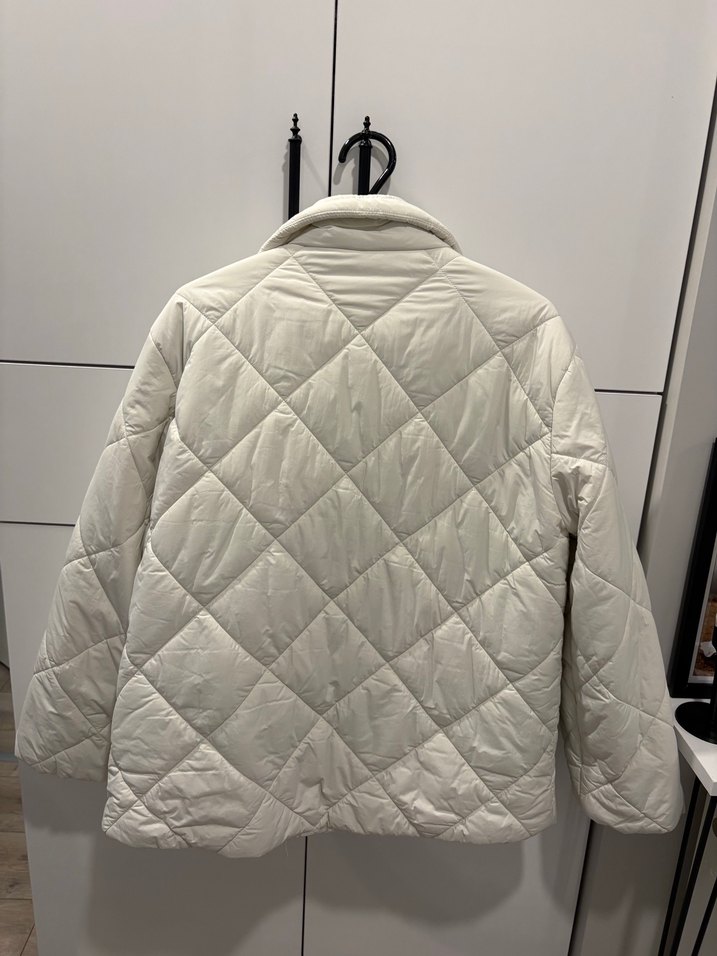 Şişme 
Mont - Görsel 5