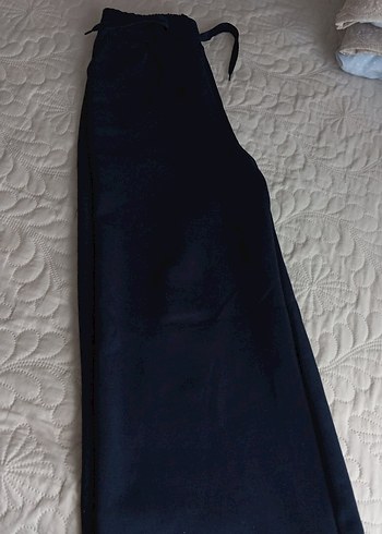 Bershka eşofman kumaşlı pantolon koyu lacivert