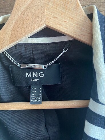 38 Beden siyah Renk Mango blazer ceket