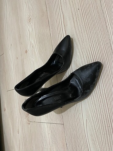 Erbil Süel Siyah Stiletto (36)