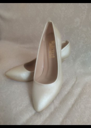 Diğer Krem Stiletto Kadın Ayakkabı