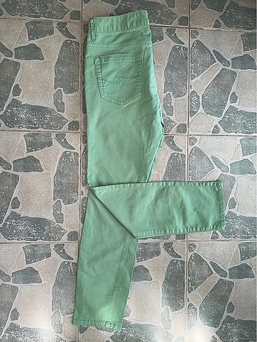 Yeşil kumaş pantolon