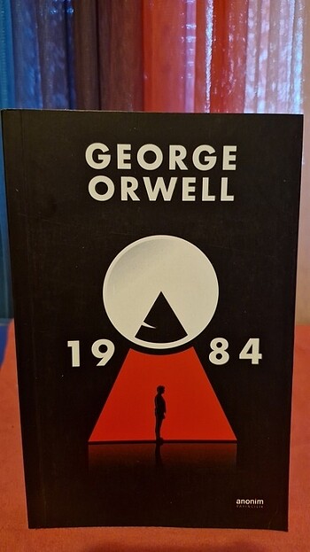 1984 George Orwell anonim yayınları