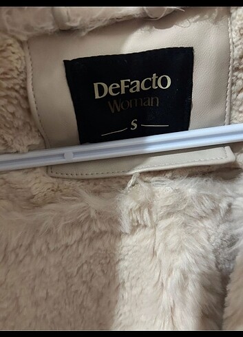 Defacto Deri bej mont