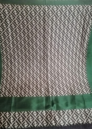 Kahverengi Pileli Kadın eşarp - Görsel 2