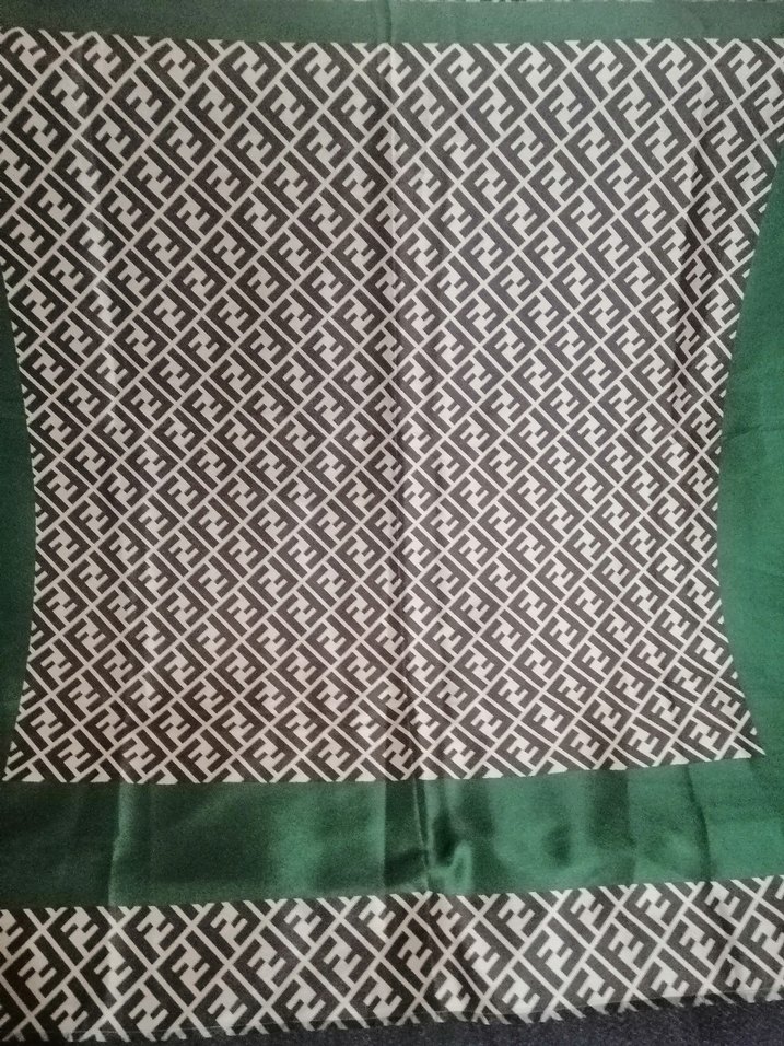 Kahverengi Pileli Kadın eşarp - Görsel 2