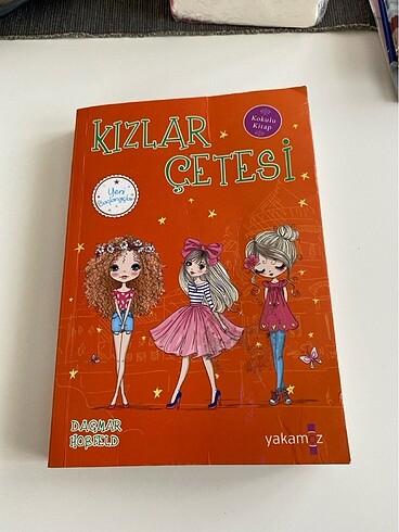 Kızlar Çetesi Kitap