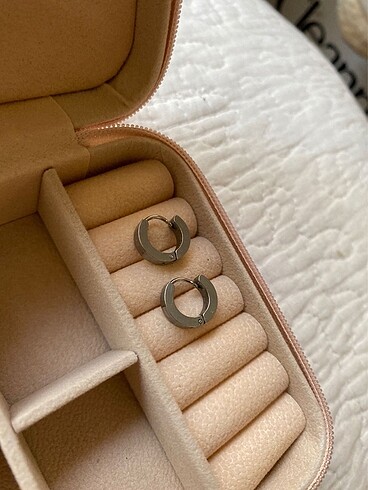 Titanyum haç küpe - Görsel 4