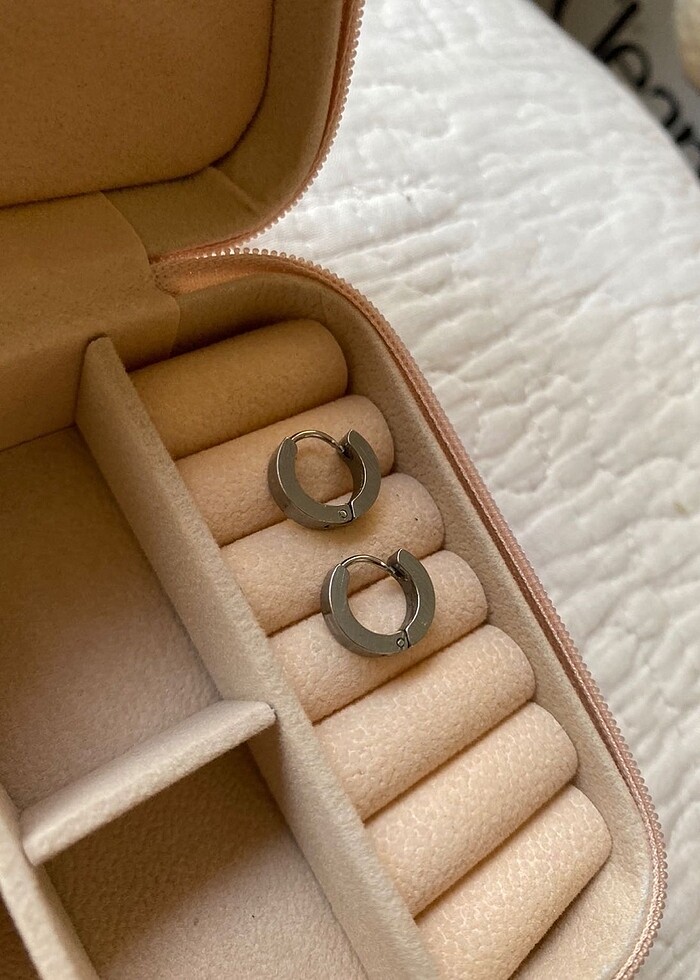 Titanyum haç küpe - Görsel 4