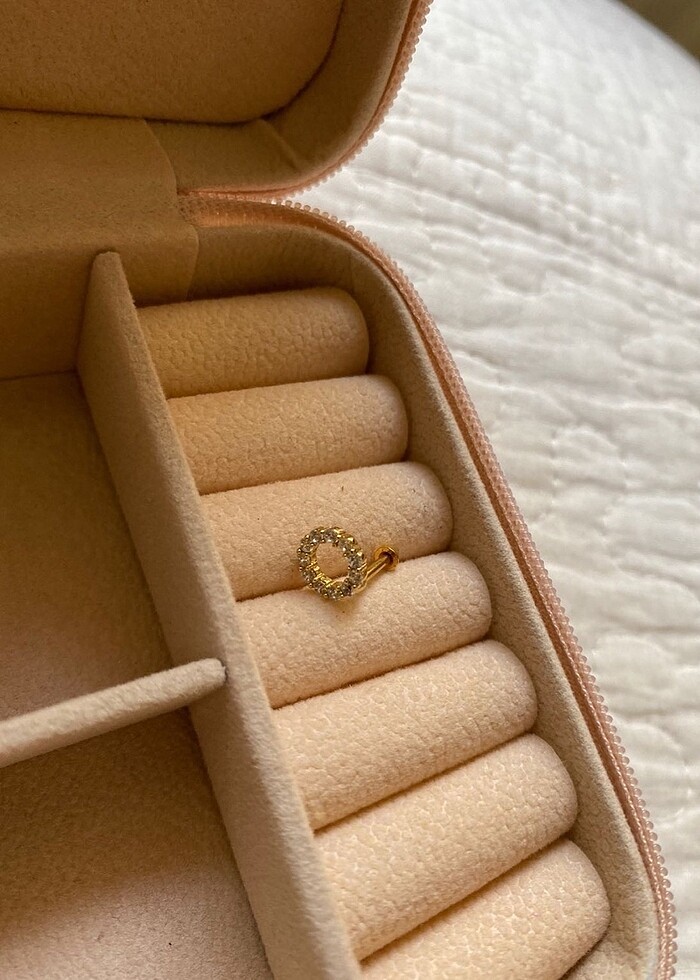 Titanyum tragus piercing - Görsel 4