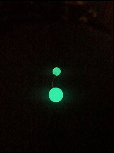 Fosforlu titanyum göbek piercing - Görsel 2