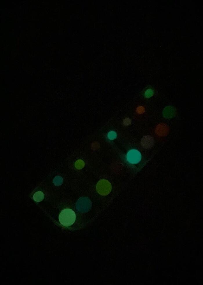 Fosforlu göbek piercing - Görsel 3