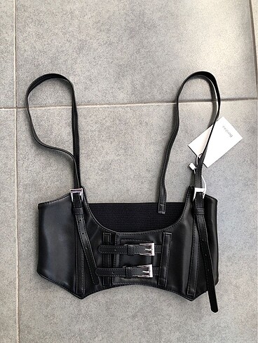 Bershka korse